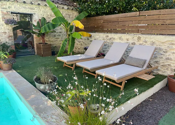 Les Batisses Du Chataignier